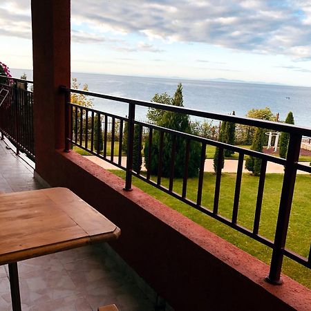 Beautiful Apartment Right By The Sea, スヴェティ・ヴラス エクステリア 写真