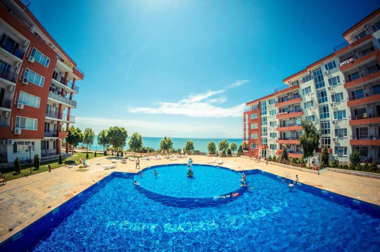 Beautiful Apartment Right By The Sea, スヴェティ・ヴラス エクステリア 写真