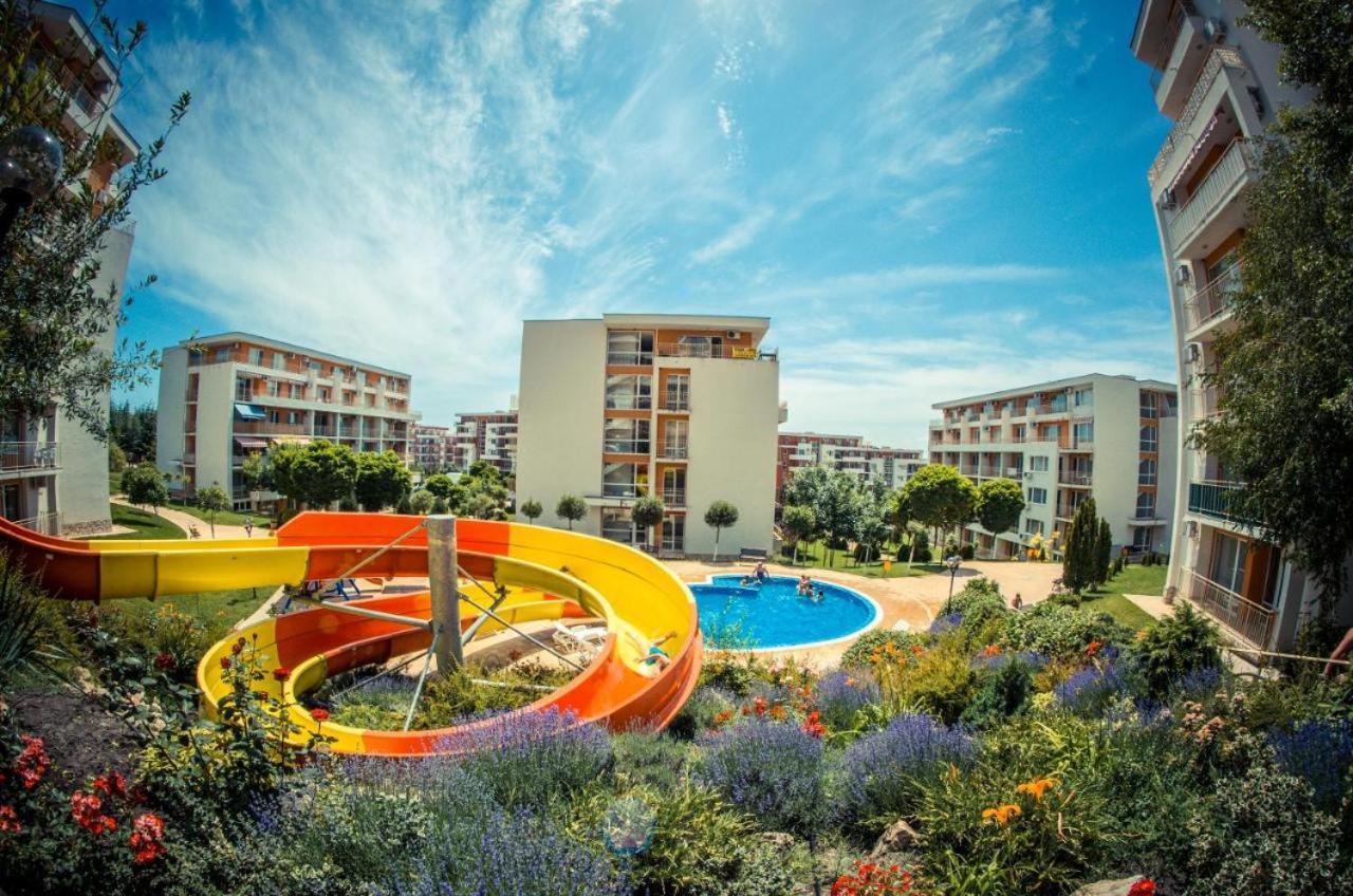 Beautiful Apartment Right By The Sea, スヴェティ・ヴラス エクステリア 写真