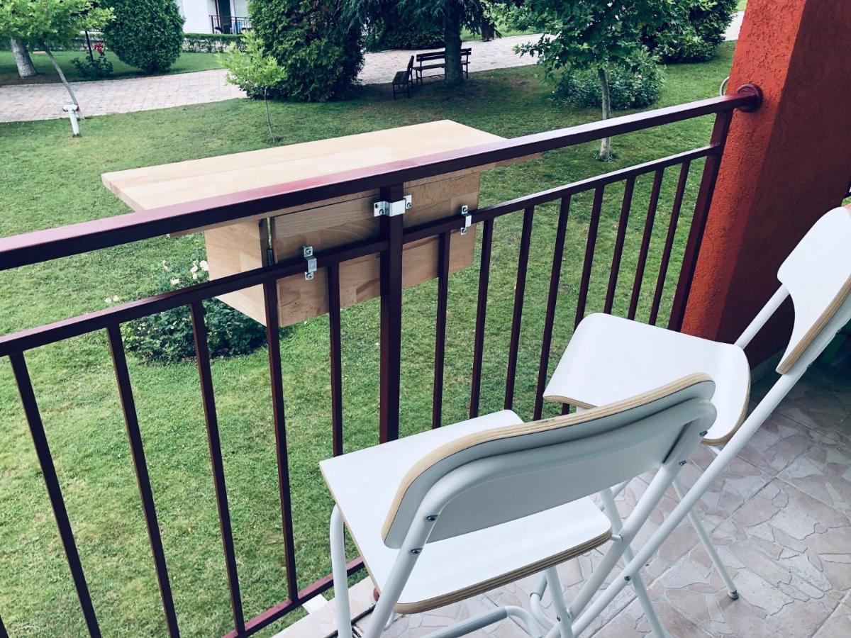 Beautiful Apartment Right By The Sea, スヴェティ・ヴラス エクステリア 写真