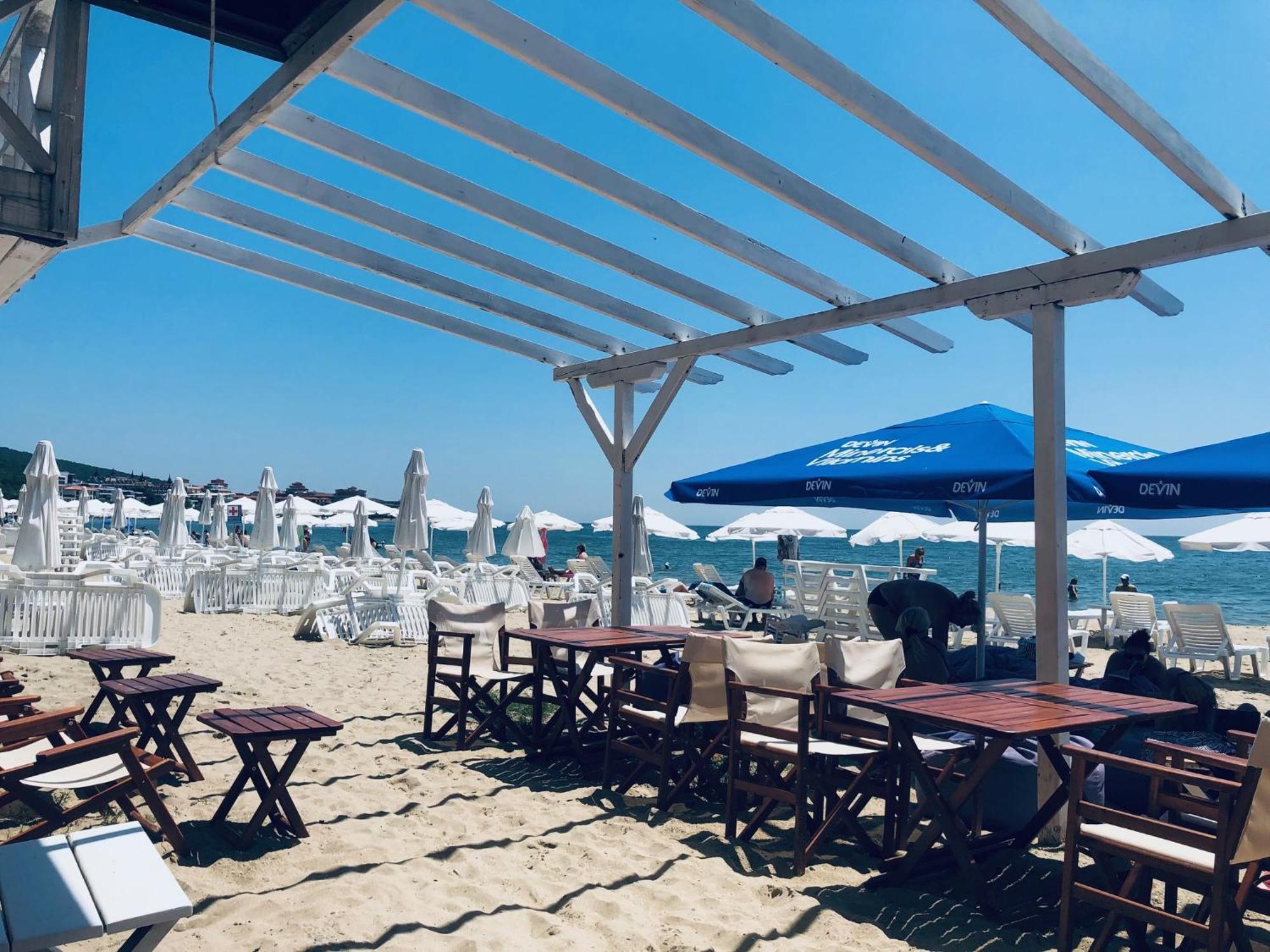 Beautiful Apartment Right By The Sea, スヴェティ・ヴラス エクステリア 写真